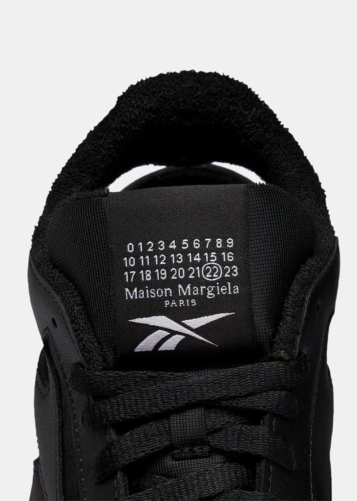 商品MAISON MARGIELA|Maison Margiela Black Reebok Edition Tabi Sneakers,价格¥1865,第5张图片详细描述