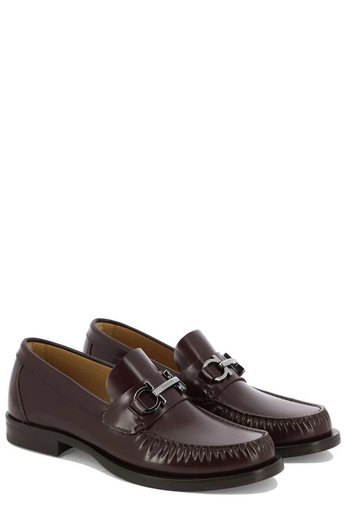 商品Salvatore Ferragamo|Salvatore Ferragamo Gancini-Plaque Slip-On Loafers,价格¥3509,第3张图片详细描述