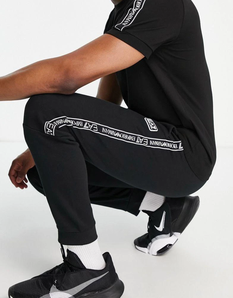 商品EA7|Armani EA7 taped logo joggers in black,价格¥973,第3张图片详细描述