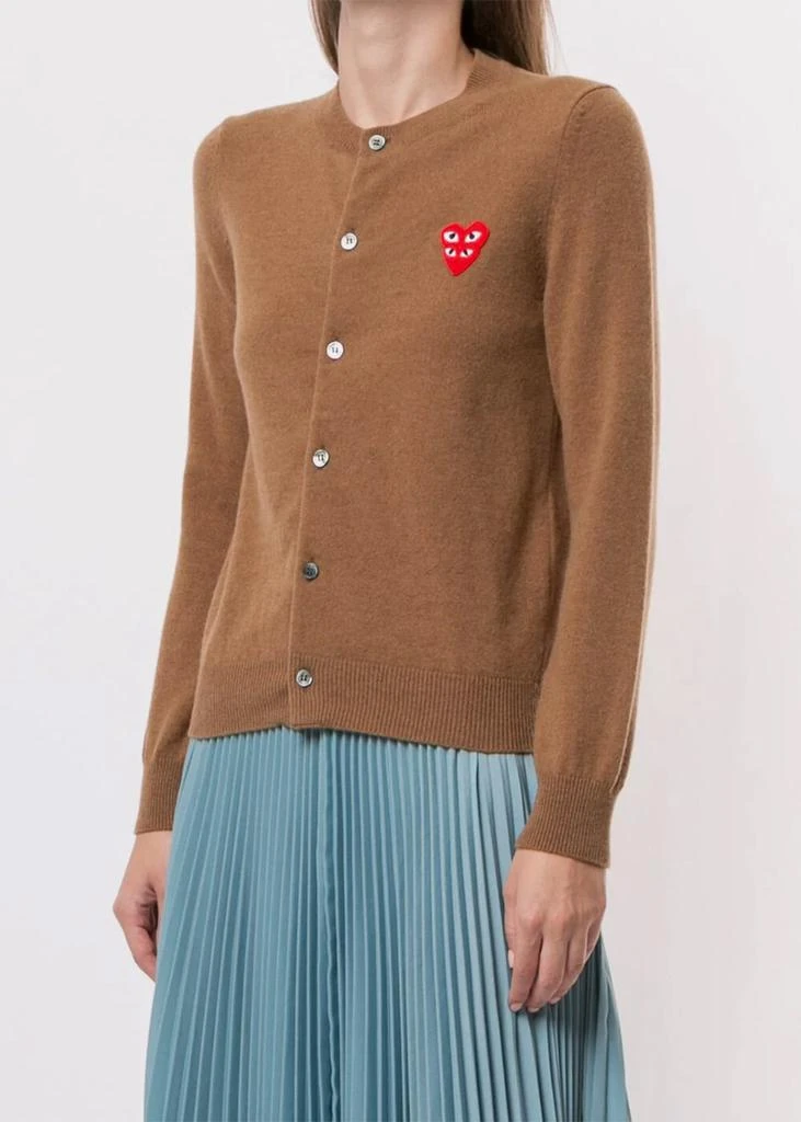 商品Comme des Garcons|COMME DES GARCONS PLAY Brown & Red Heart Patch Cardigan,价格¥1533,第2张图片详细描述