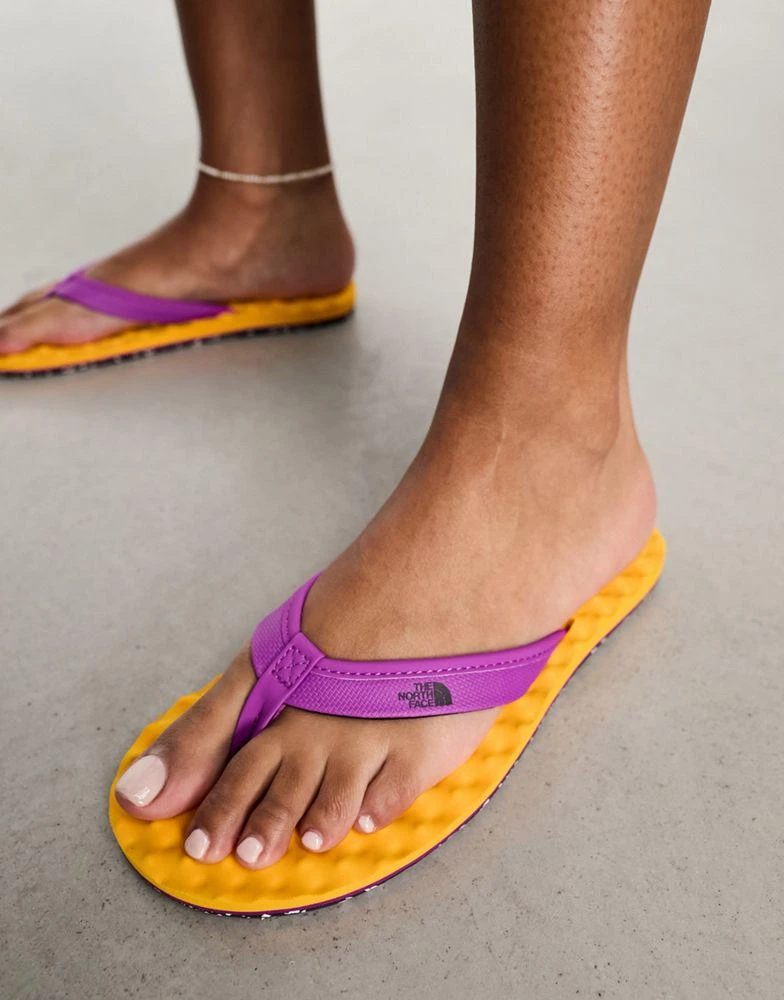 商品The North Face|The North Face Base Camp Mini II flip flops in yellow and purple,价格¥296,第4张图片详细描述