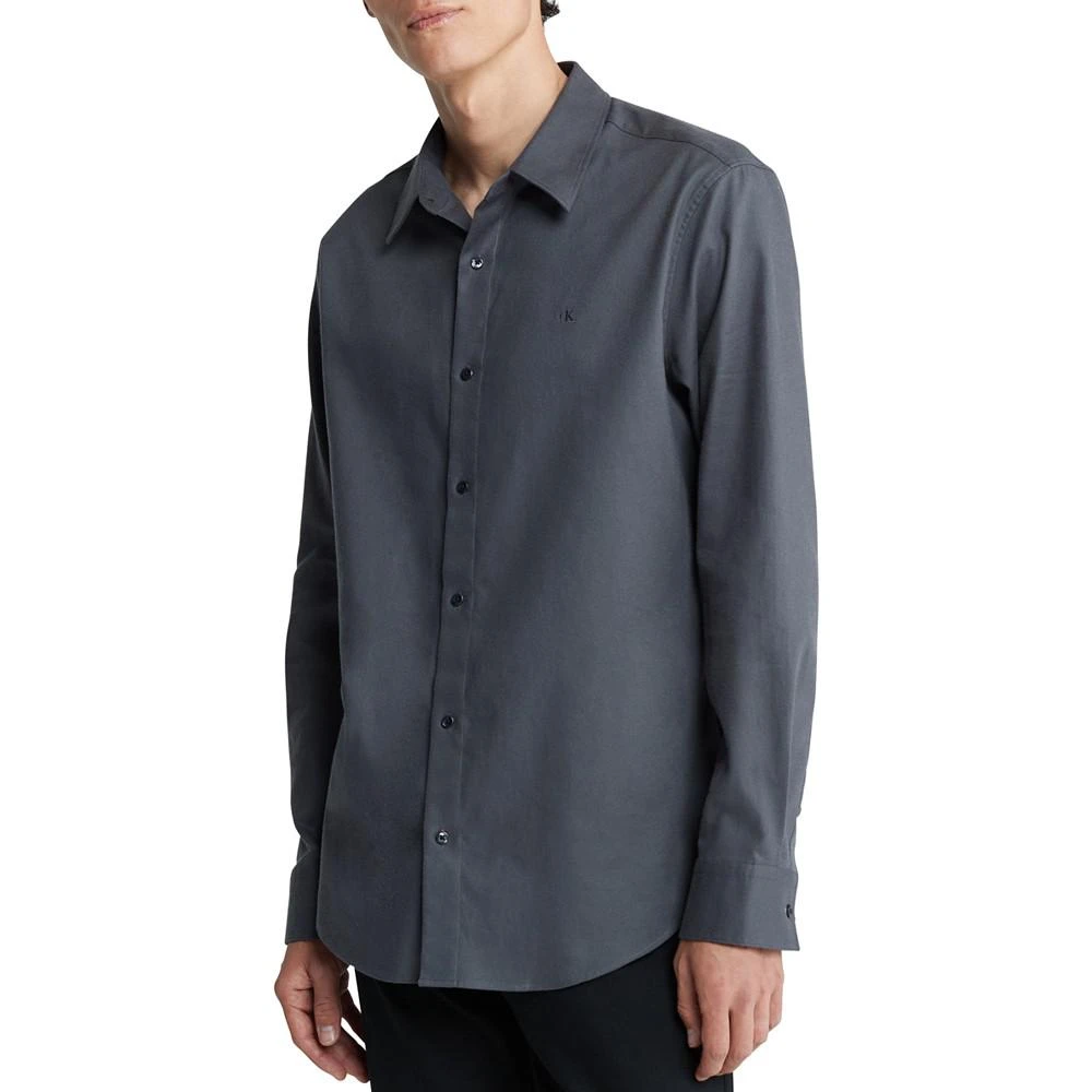 商品Calvin Klein|Men's Regular-Fit Solid Button-Down Flannel Shirt,价格¥95,第1张图片