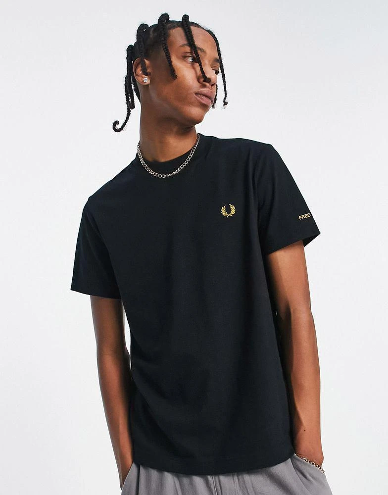 商品Fred Perry|Fred Perry rave back print t-shirt in black,价格¥454,第4张图片详细描述