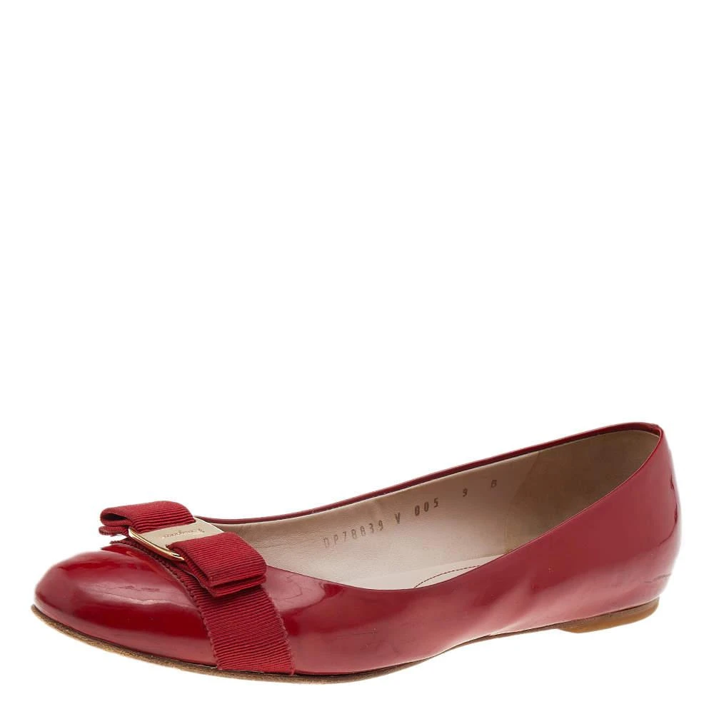 商品[二手商品] Salvatore Ferragamo|Salvatore Ferragamo Red Patent Leather Vara Bow Ballet Flats Size 39.5,价格¥1040,第1张图片