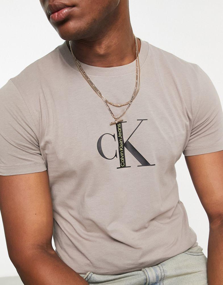 Calvin Klein Jeans institutional logo t-shirt in taupe商品第4张图片规格展示