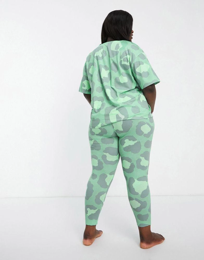 商品ASOS|ASOS DESIGN Curve animal oversized tee & legging pyjama set in green,价格¥245,第2张图片详细描述