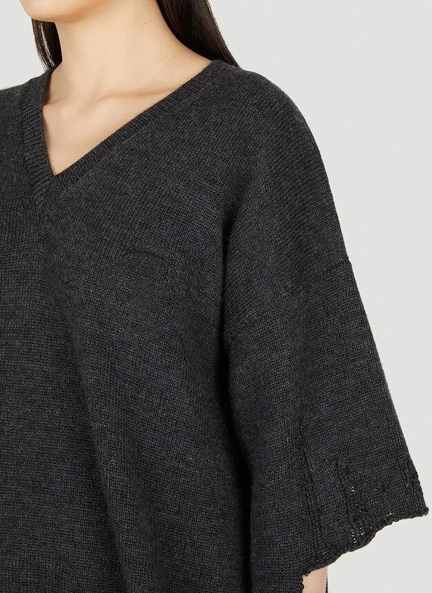 商品Balenciaga|Destroyed V Neck Sweater in Grey,价格¥5204,第5张图片详细描述