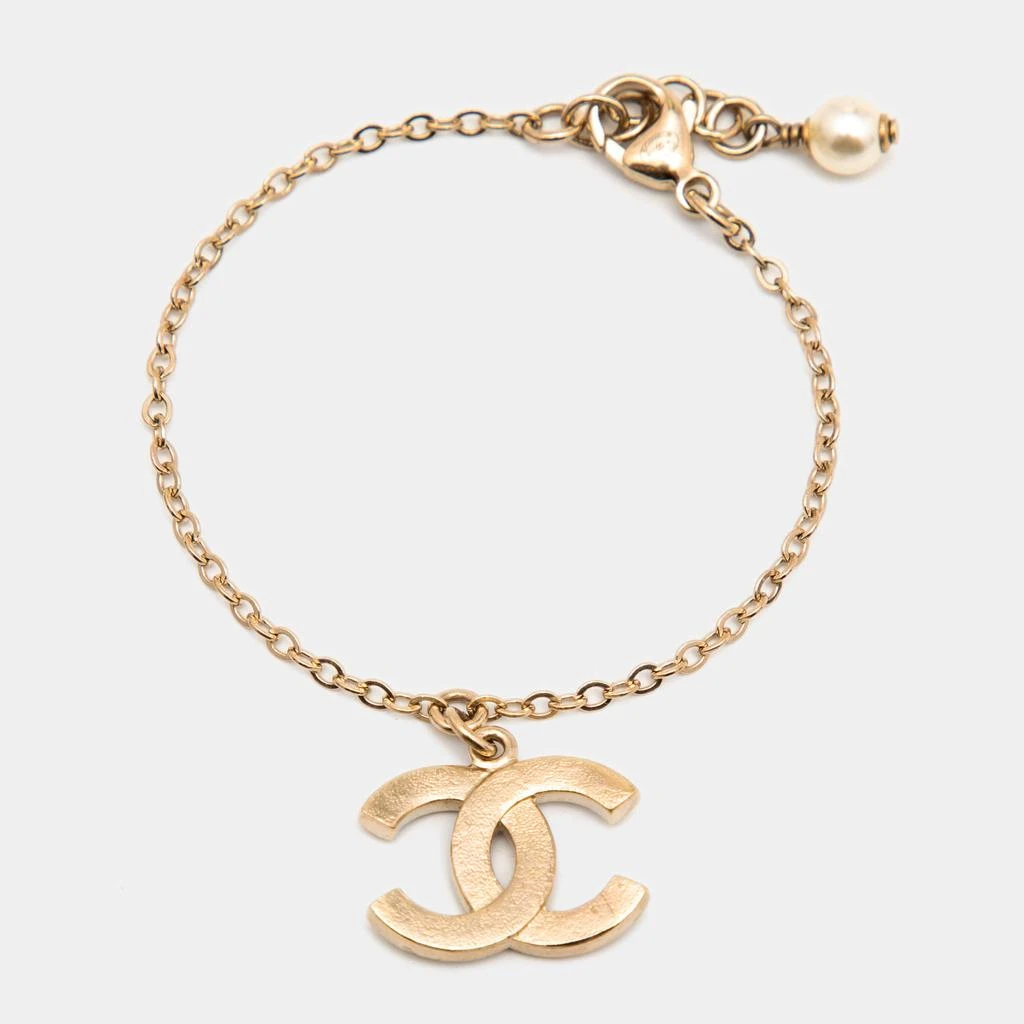 商品[二手商品] Chanel|Chanel CC Crystals Faux Pearl Gold Tone Bracelet,价格¥7565,第2张图片详细描述