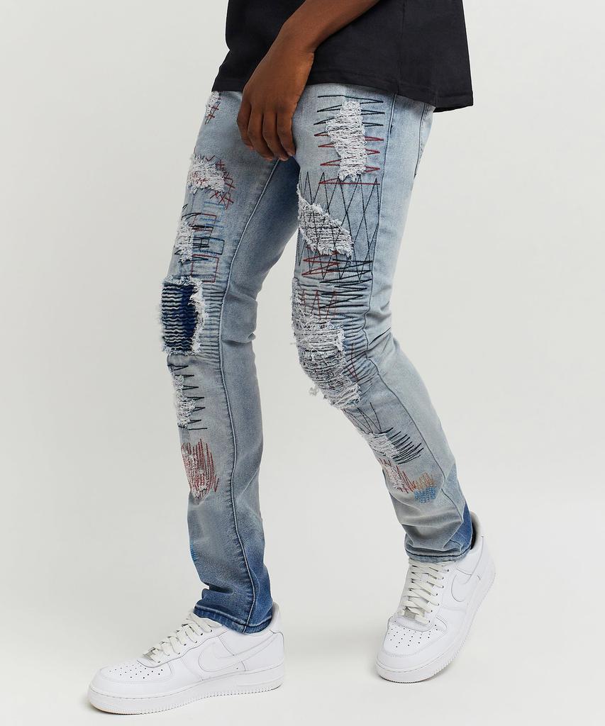 商品Reason Clothing|Perry Embroidered Slim Fit Light Washed Denim Jeans,价格¥363,第5张图片详细描述