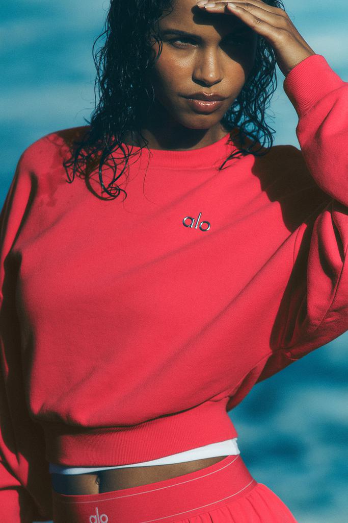 Alo Cropped Accolade Crewneck - Candy Red - Hoodies - Free