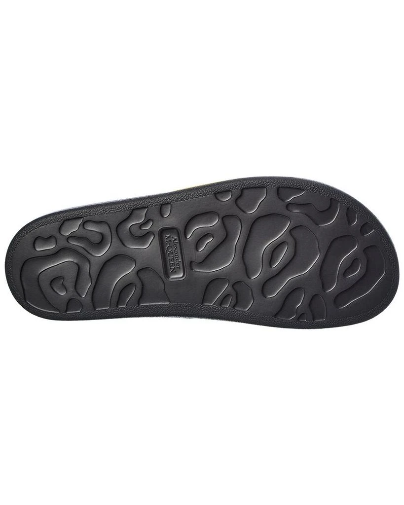 商品Alexander McQueen|Alexander McQueen Graffiti Rubber Pool Slide,价格¥2302,第4张图片详细描述
