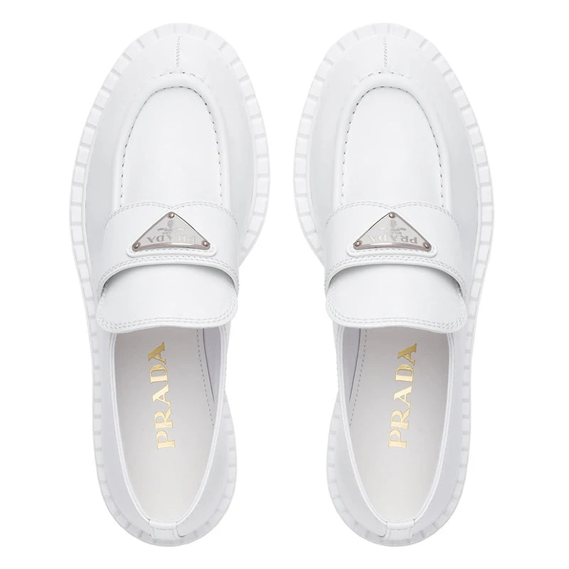 商品Prada|【预售3-7天】普拉达 21年秋冬 女士白色亮面皮革乐福鞋1D246M_ULS_F0009_F_B050,价格¥7704,第4张图片详细描述