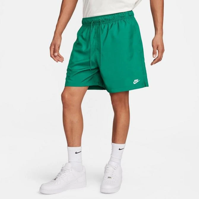 商品NIKE|Men's Nike Club Woven 6" Flow Shorts,价格¥365,第1张图片