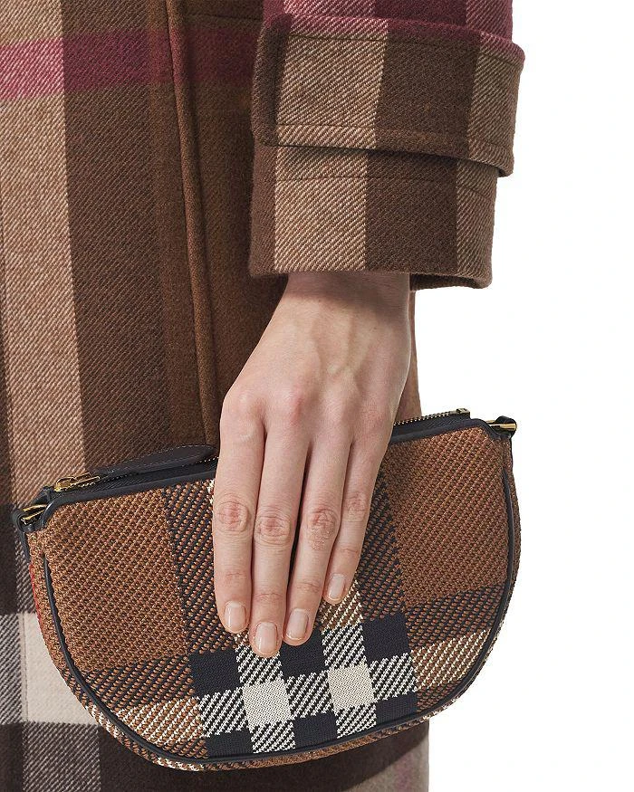 商品Burberry|Knitted Check Olympia Pouch,价格¥4455,第5张图片详细描述