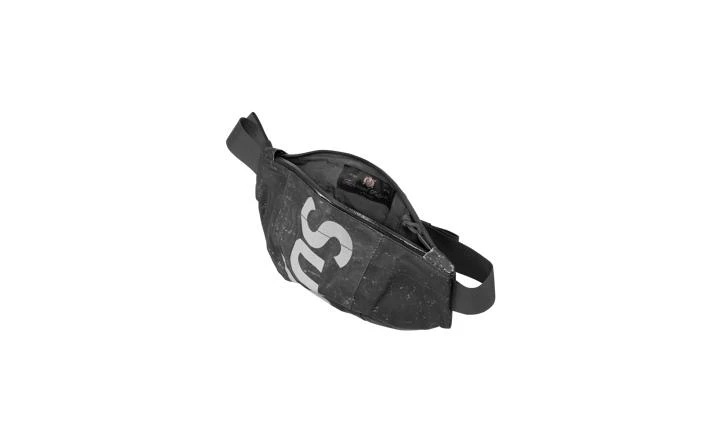 商品Supreme|Supreme Reflective Speckled Waist Bag,价格¥964,第5张图片详细描述