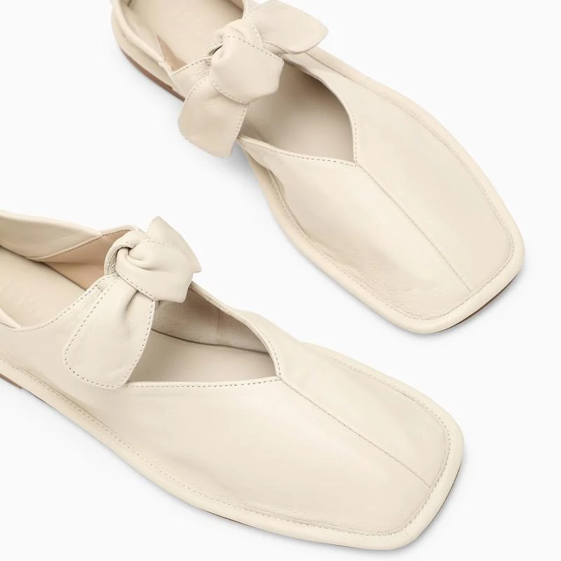 Cream leather ballerina with bow 商品