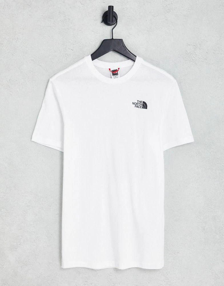 商品The North Face|The North Face Repetitive Mountain t-shirt in white Exclusive at ASOS,价格¥156,第2张图片详细描述