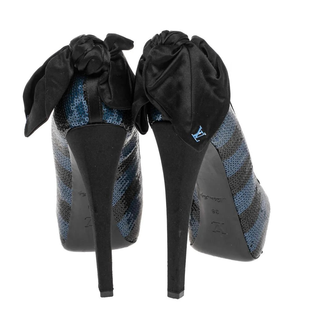商品[二手商品] Louis Vuitton|Louis Vuitton Blue/Black Sequin Peep Toe Platform Pumps Size 38,价格¥1994,第5张图片详细描述