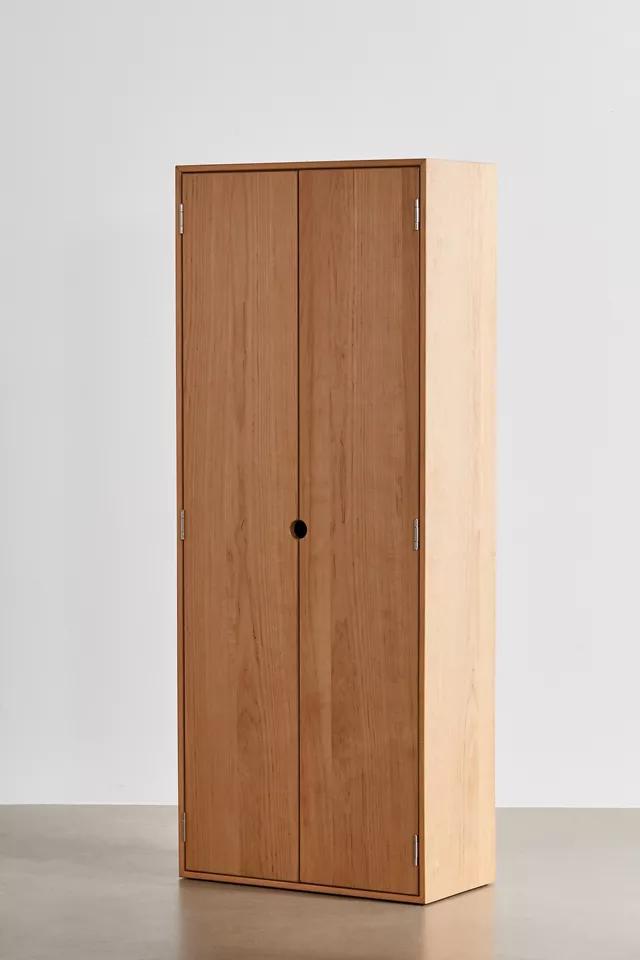 商品Urban Outfitters|Gillian Tall Storage Cabinet,价格¥2213,第5张图片详细描述