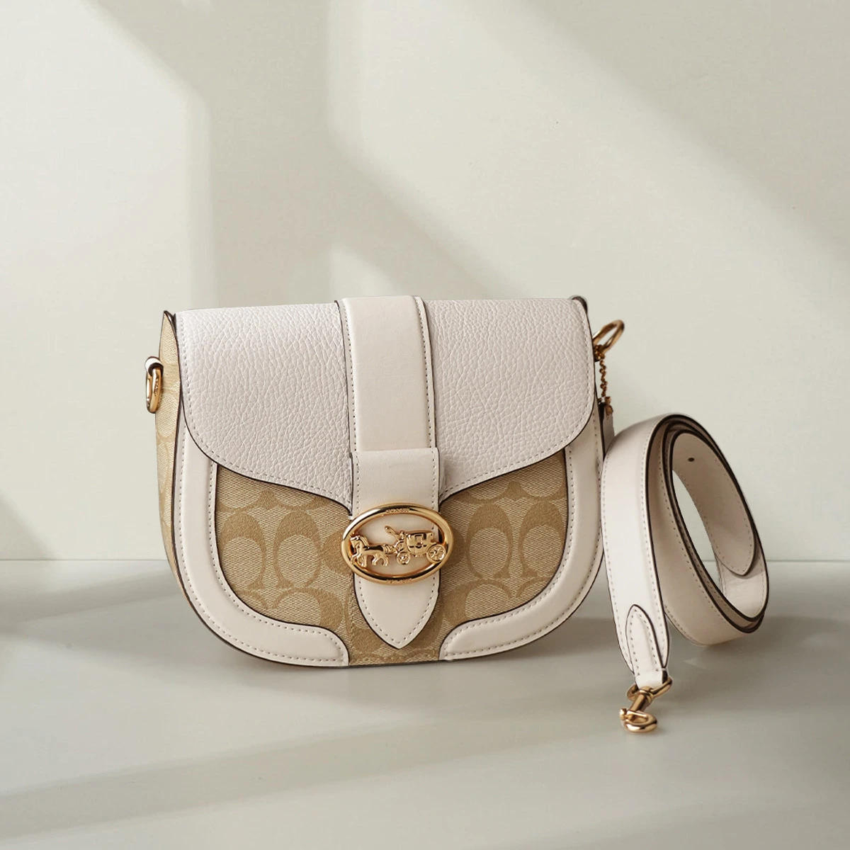 商品[国内直发] Coach|COACH【全国联保】Georgie 21单肩马鞍包手袋C2806,价格¥1622,第1张图片