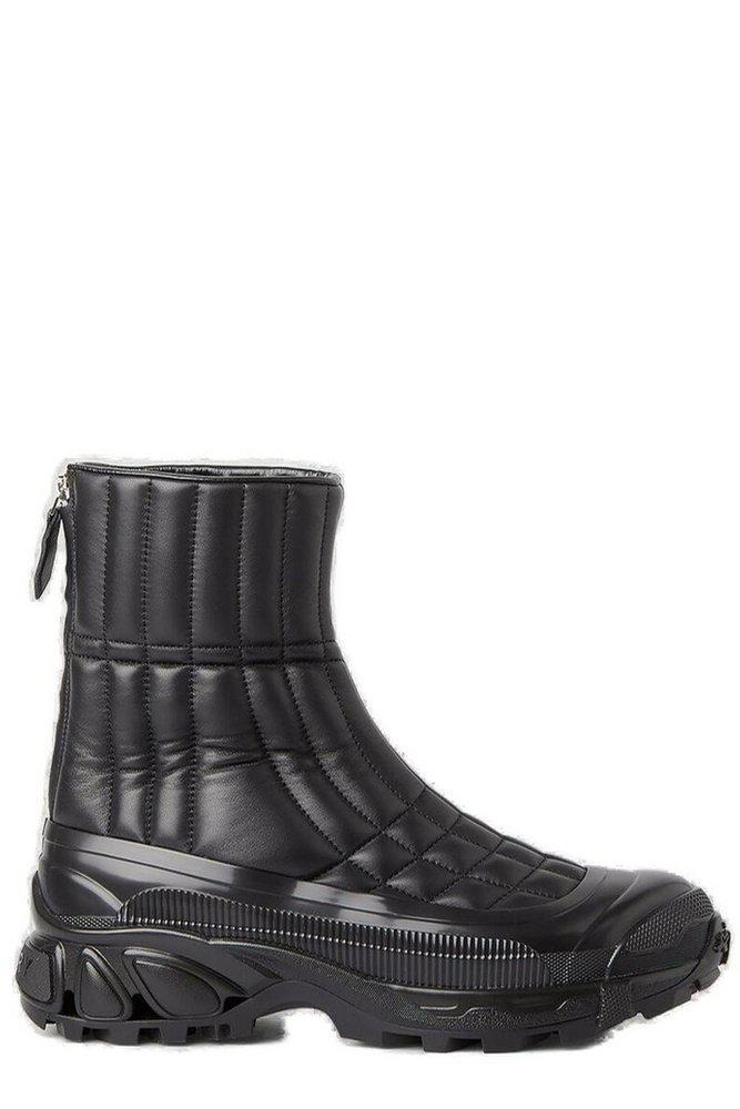 商品Burberry|Burberry Quilted Boots,价格¥5137,第1张图片