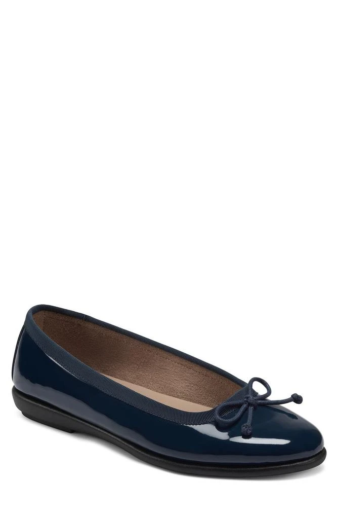 商品Aerosoles|Homebet Bow Flat - Wide Width Available,价格¥264,第1张图片