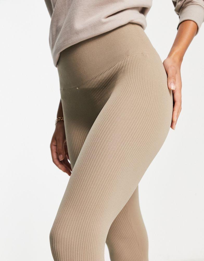 Stradivarius seamless ribbed leggings in mushroom商品第4张图片规格展示