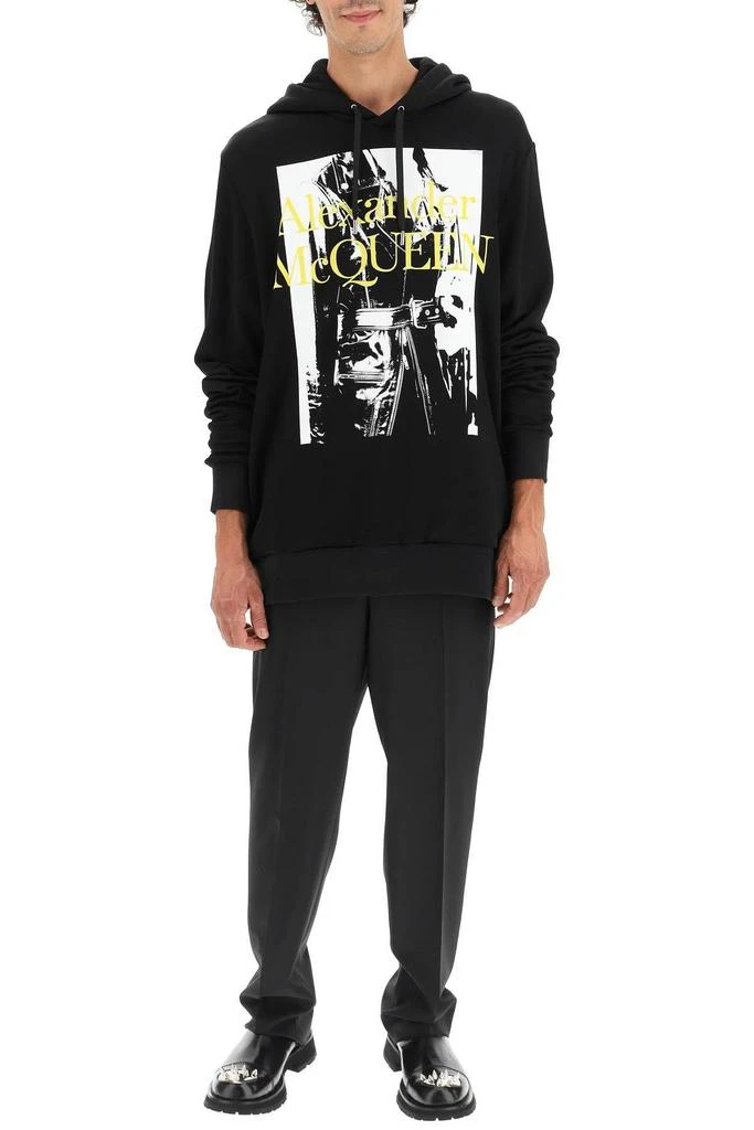 商品Alexander McQueen|GRAPHIC LOGO PRINT HOODIE,价格¥3458,第2张图片详细描述