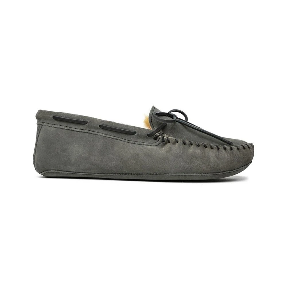 商品Minnetonka|Men's Sheepskin Softsole Moccasin Slippers,价格¥635,第2张图片详细描述