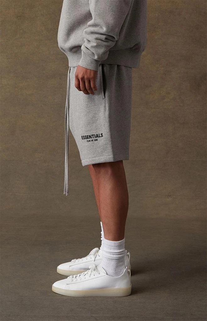 商品Essentials|Dark Oatmeal Sweat Shorts,价格¥627,第3张图片详细描述