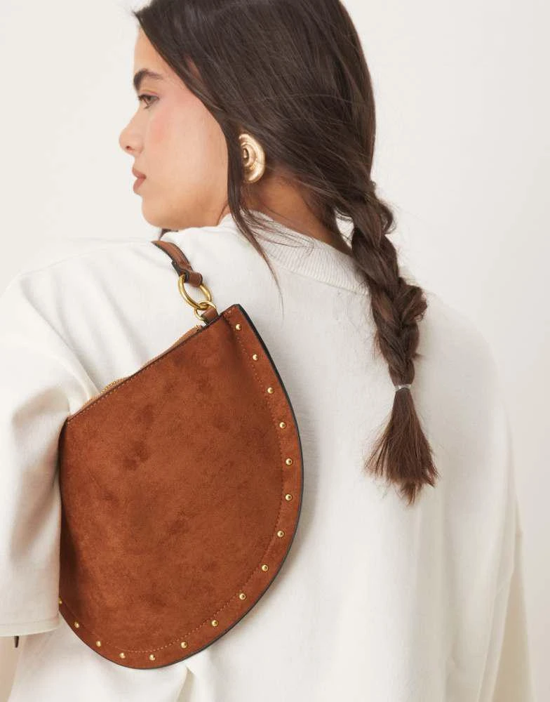 商品ASOS|ASOS DESIGN faux suede scoop studded shoulder bag in tan,价格¥86,第1张图片详细描述