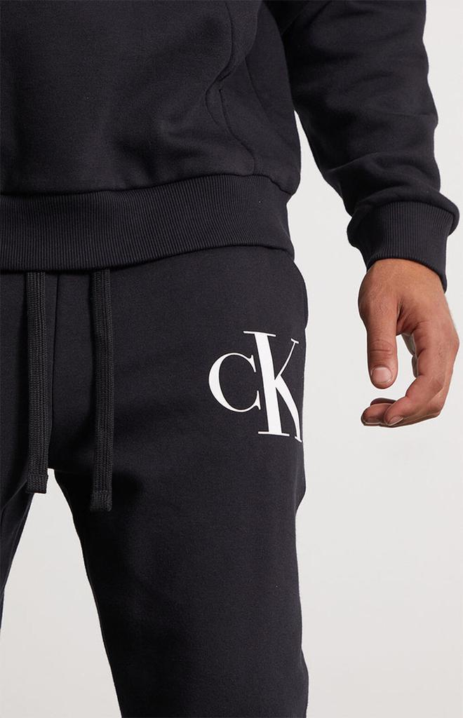 商品Calvin Klein|Logo Fleece Jogger Sweatpants,价格¥523,第4张图片详细描述