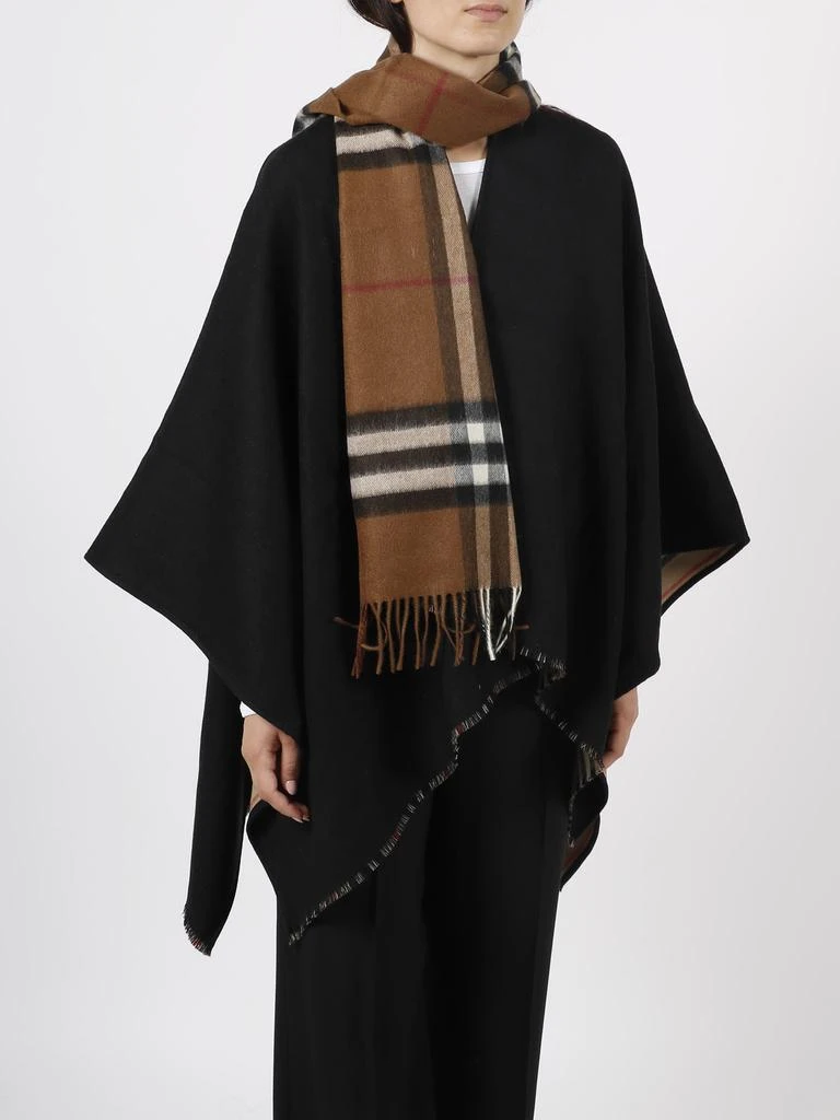 商品Burberry|Burberry Giant Check Cashmere Scarf,价格¥3828,第2张图片详细描述