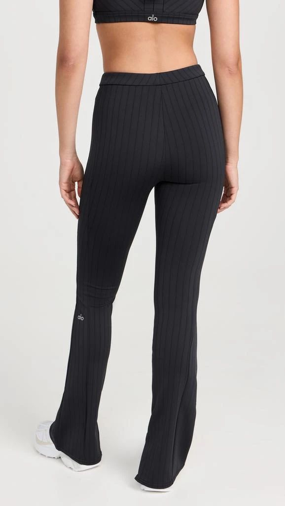 商品Alo|High Waist Pinstripe Zip It Flare Leggings,价格¥629,第2张图片详细描述