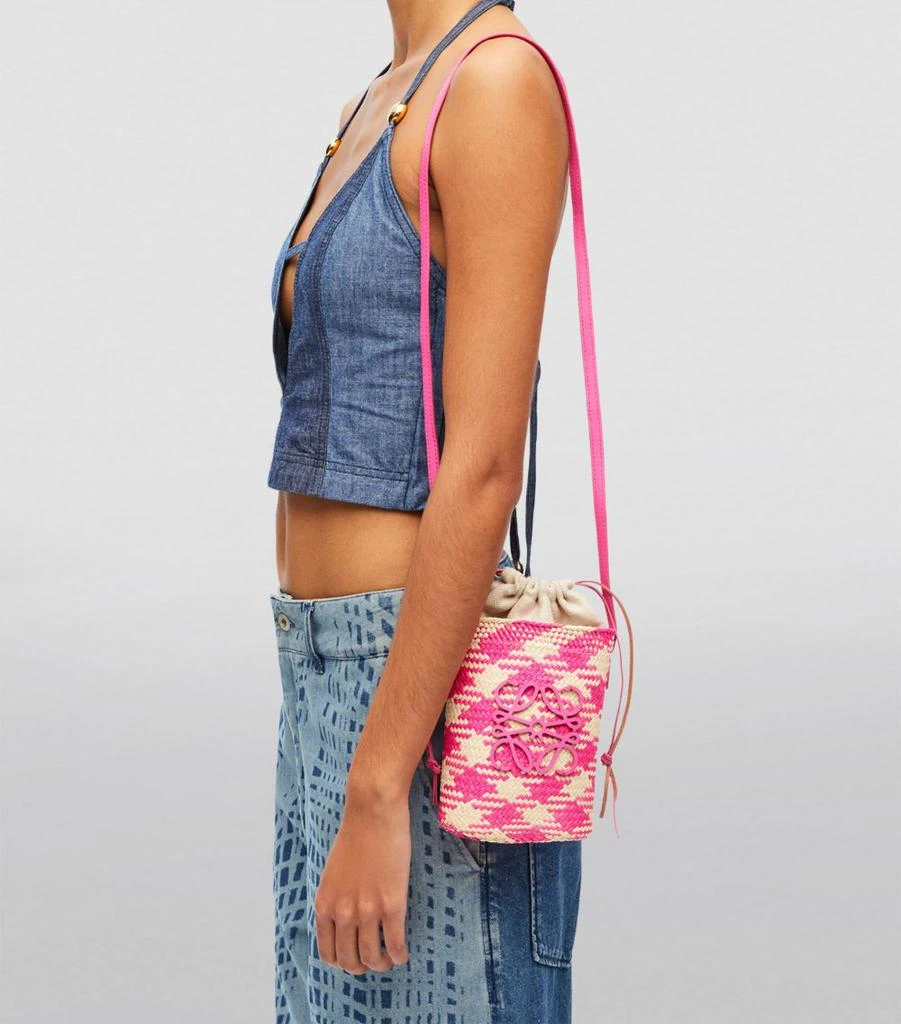 商品Loewe|x Paula's Ibiza Woven Anagram Square Pocket Bag,价格¥4825,第5张图片详细描述