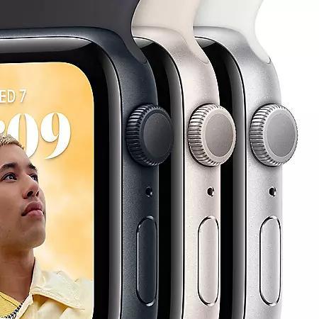 商品Apple|Apple Watch SE (2nd Generation) GPS 44mm Aluminum Case with Sport Band (Choose Color and Band Size),价格¥1989,第5张图片详细描述