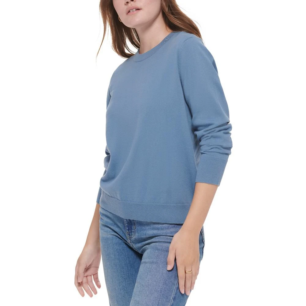 商品Calvin Klein|MONOGRAM LOGO EMBROIDERY AT THE NECKLINE LONG SLEEVE CREW,价格¥178,第3张图片详细描述