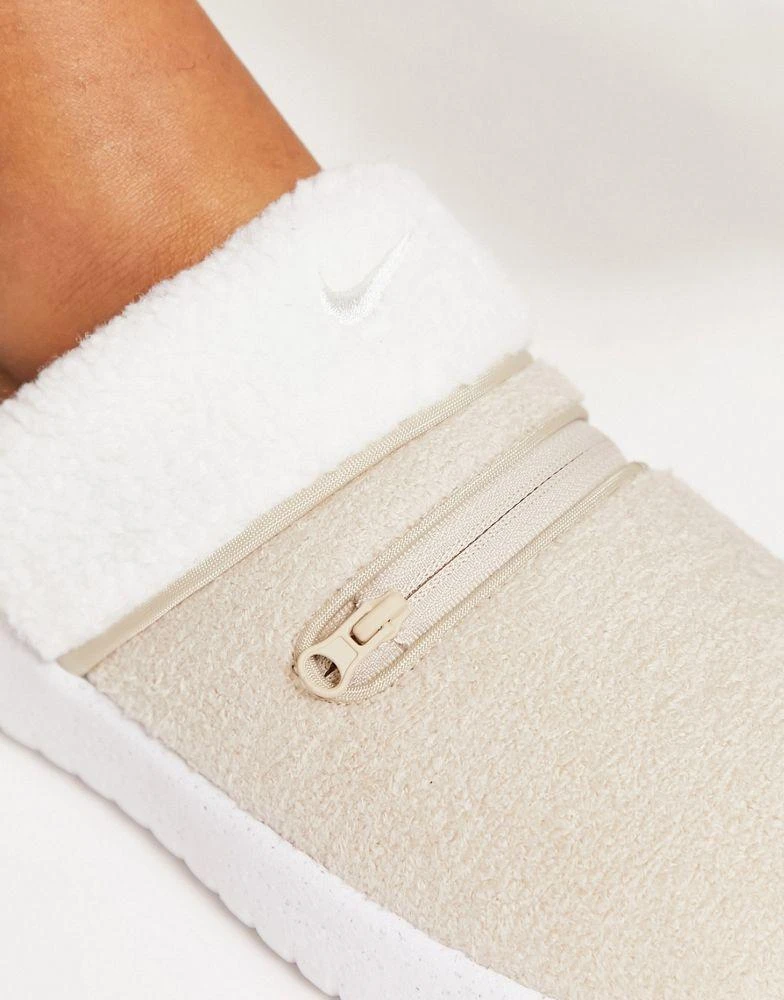 商品NIKE|Nike Burrow borg slippers in sanddrift beige,价格¥324,第2张图片详细描述