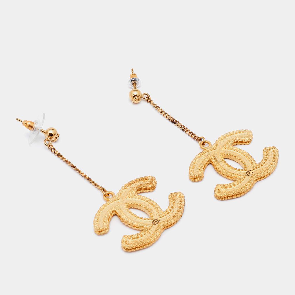 Chanel Matte Gold Tone CC Drop Earrings商品第3张图片规格展示