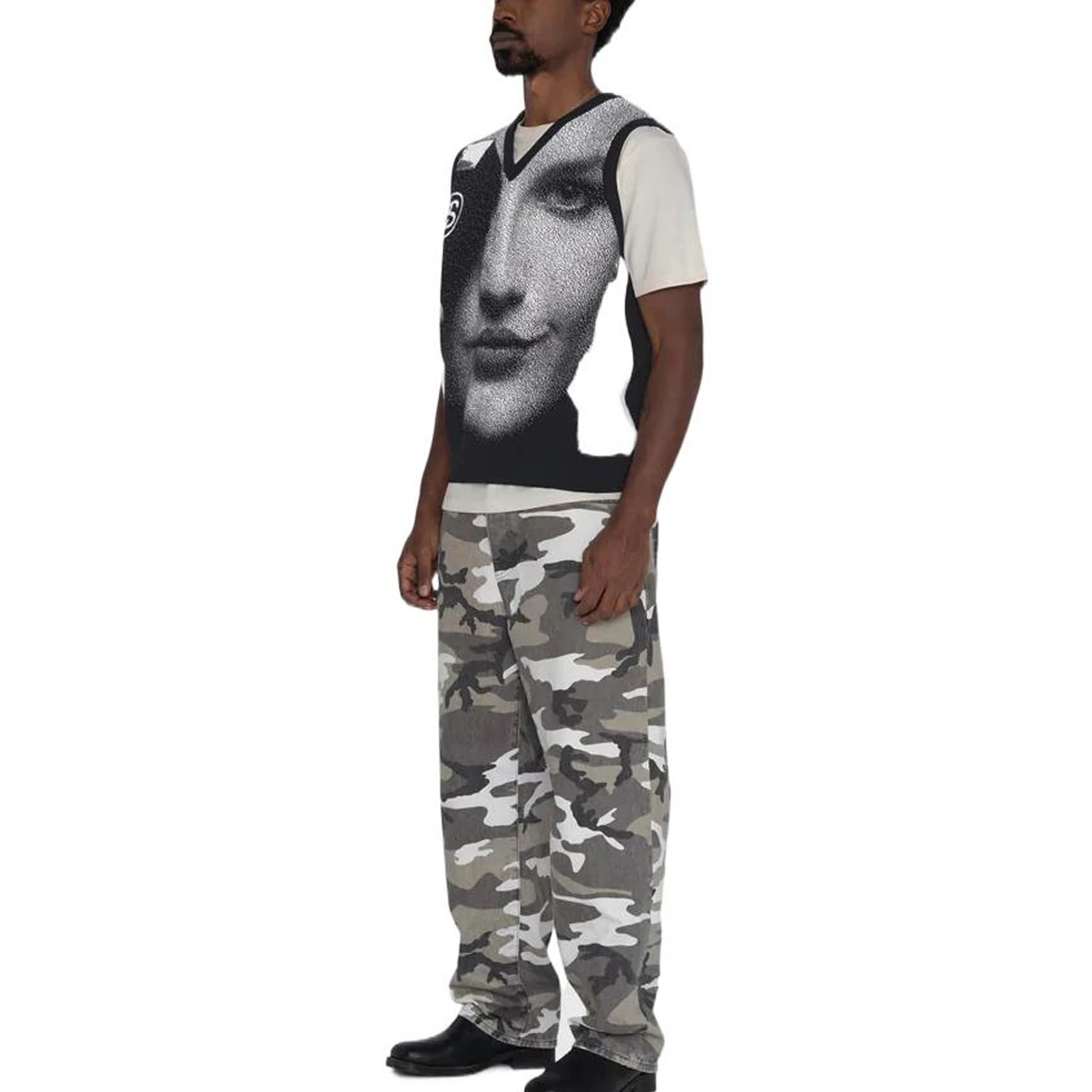 商品[国内直发] STUSSY|FW22 人脸照片提花印花V领背心美式复古马甲 男女同款 黑色,价格¥3743,第6张图片详细描述