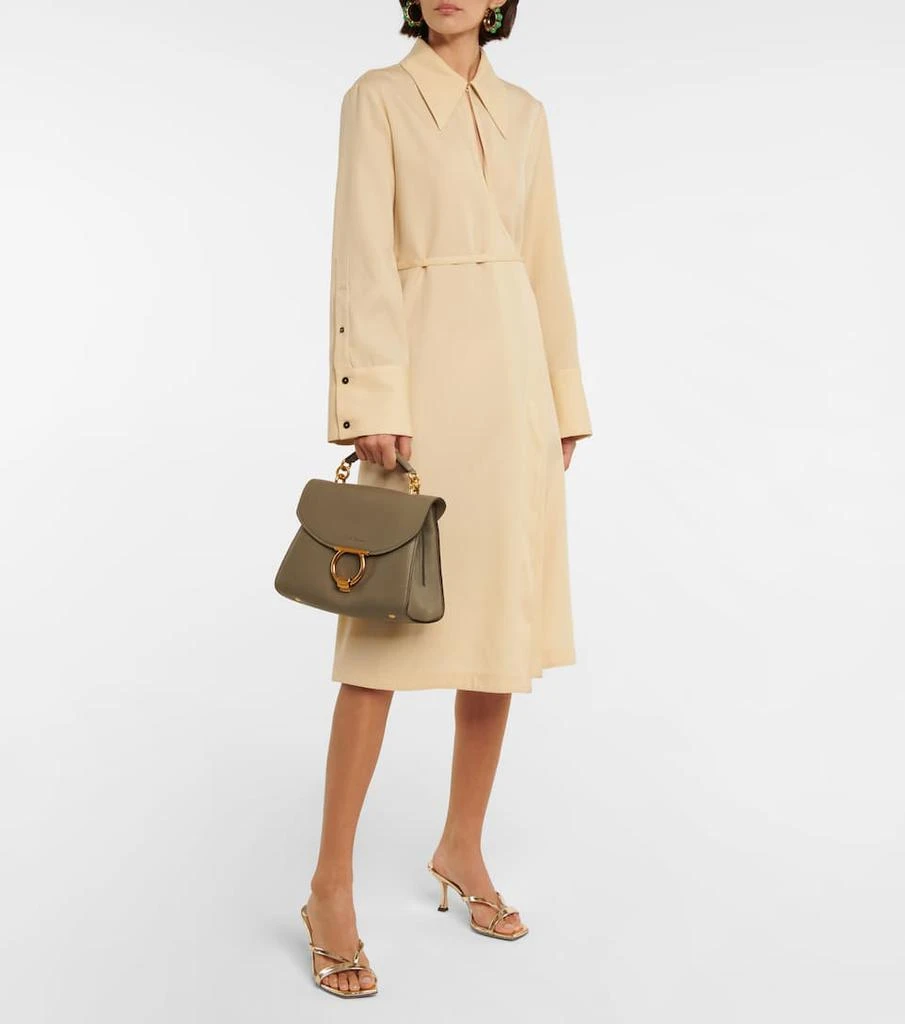 商品Salvatore Ferragamo|Gancini皮革托特包,价格¥11391,第5张图片详细描述