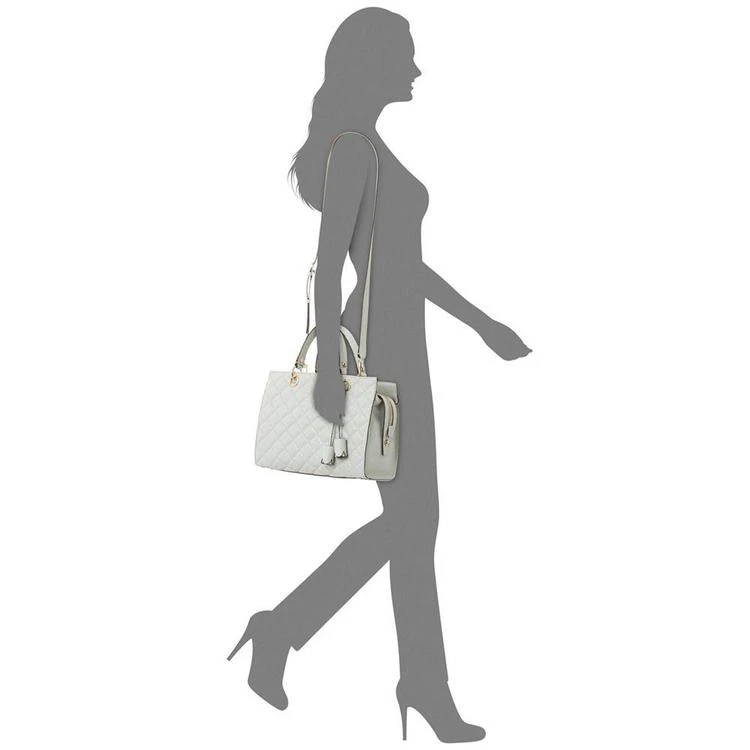 商品GUESS|Seraphina Medium Satchel,价格¥489,第2张图片详细描述