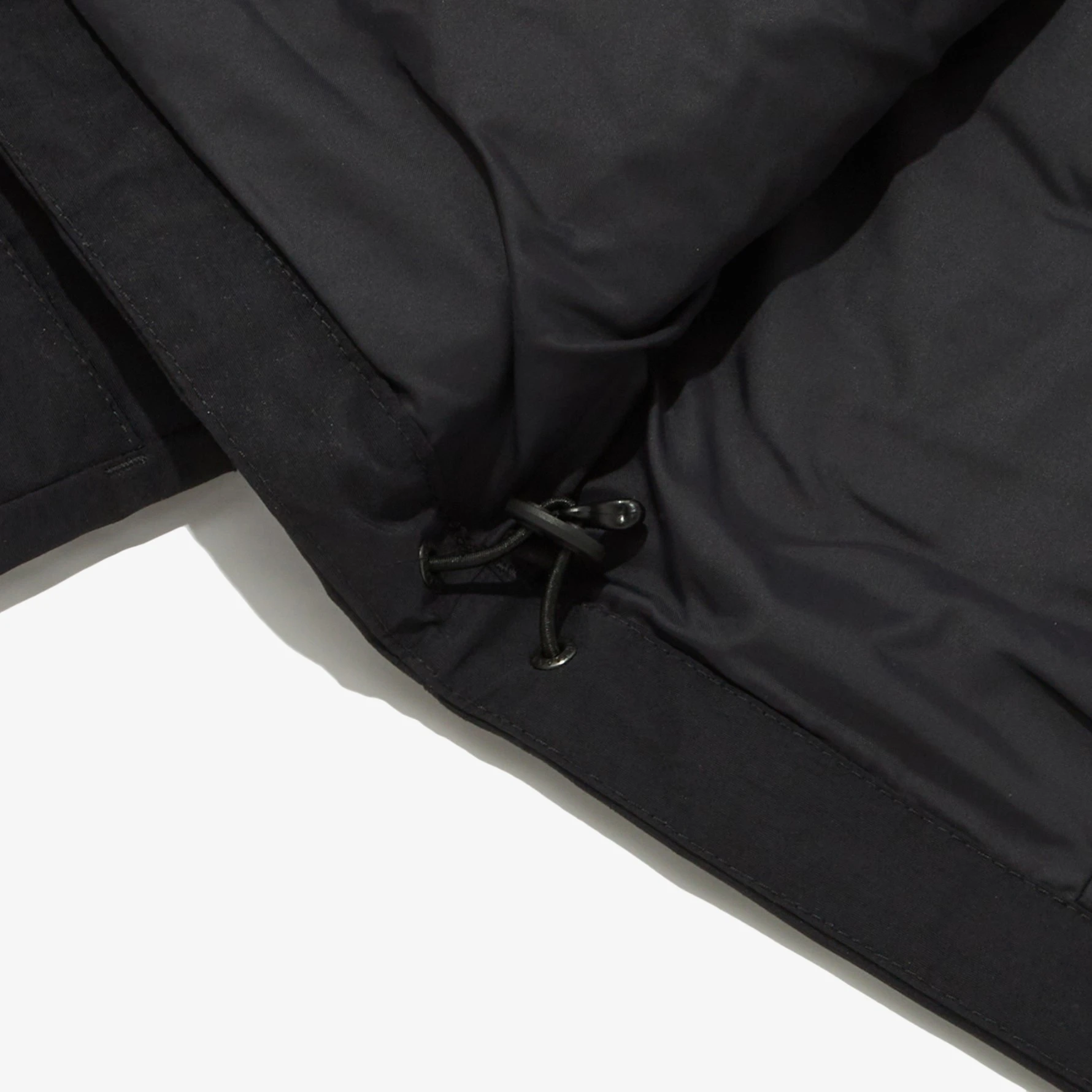 商品[国内直发] The North Face|北面 刺绣logo DRYVENT面料纯色防水连帽冲锋衣外套 男女同款 黑色,价格¥910,第7张图片详细描述