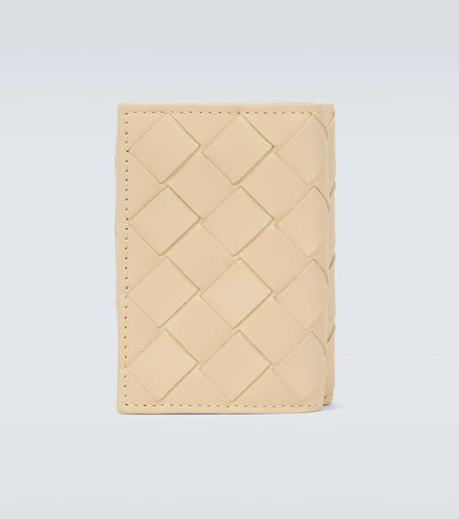 商品Bottega Veneta|Tiny Tri-Fold Intrecciato编织皮革三折钱包,价格¥5008,第1张图片