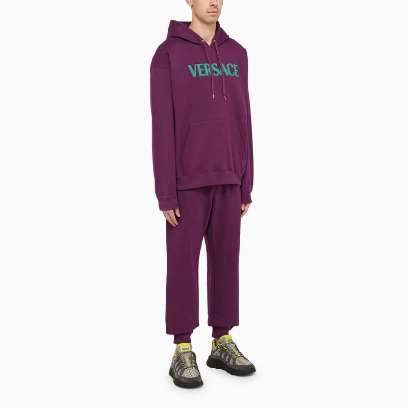 商品Versace|Sports trousers with logo,价格¥1399,第2张图片详细描述