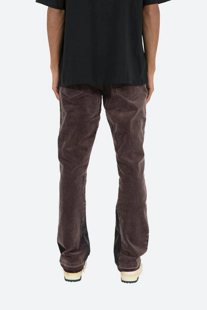 商品MNML|B356 Corduroy Flare Pants - Brown,价格¥457,第4张图片详细描述