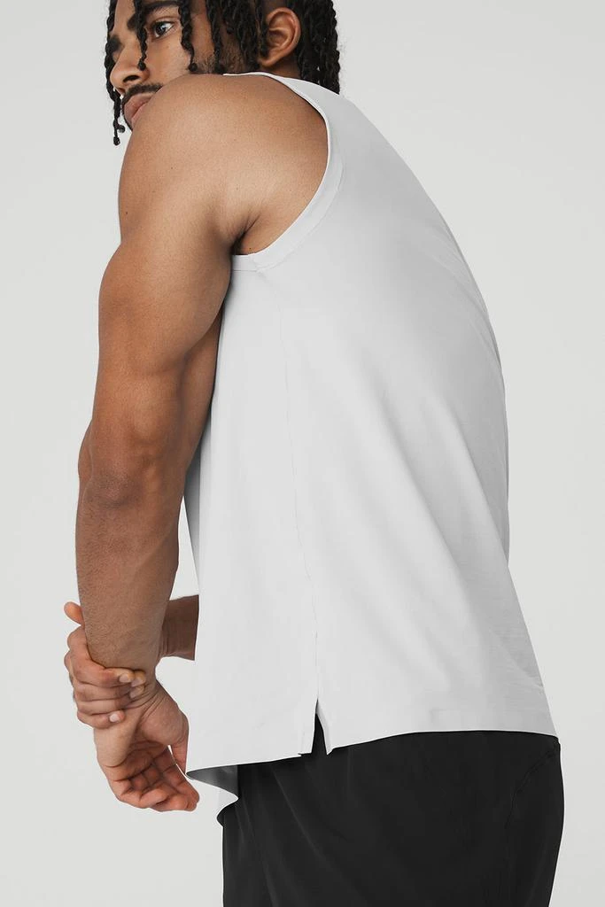 商品Alo|Idol Performance Tank - Titanium,价格¥643,第4张图片详细描述