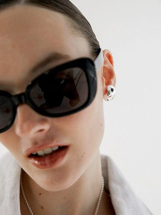 商品MIDNIGHT MOMENT|Hole Earring_Silver,价格¥750,第3张图片详细描述