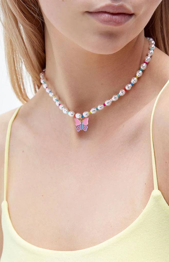 商品LA Hearts|Butterfly Pearl Necklace,价格¥64,第2张图片详细描述