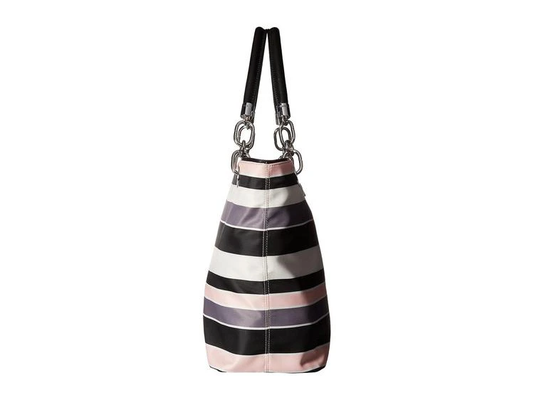 商品Tommy Hilfiger|TH Signature - Zip Tote - Victor Stripe Nylon,价格¥380,第3张图片详细描述